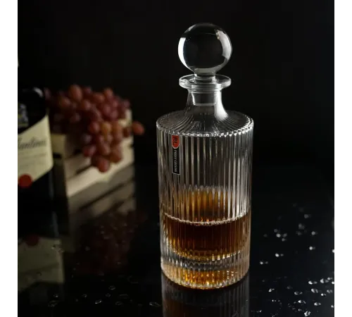 Графин 0,8 л штоф с крышкой Time h26,5 см d 9,7 см стекло P.L. - BarWare [1]