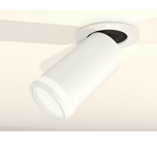 Спот Ambrella Light Techno Spot XM6322221 (A2241, C6322, N6220)