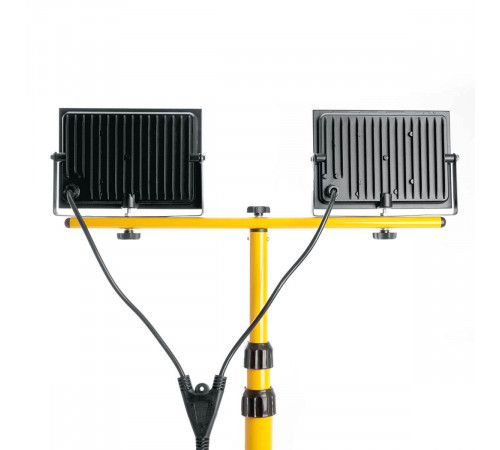 Светодиодный прожектор Feron LL502 на штативе 60W 29567