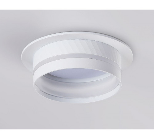 Встраиваемый светильник Ambrella Light GX53 Acrylic tech TN5218