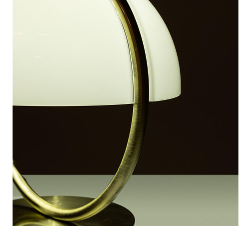 Настольная лампа Arte Lamp Banker A5041LT-1AB