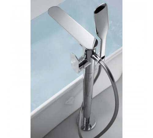 Смеситель для ванны напольный Bravat Gina F665104C-B3-ENG, хром